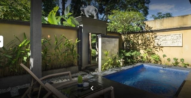 Royal Palms Villas