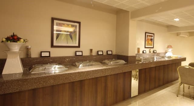 The Maharaja, Dahisar East