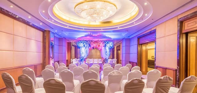 Hotel Parle International